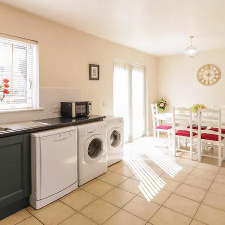 Owen Tucker View House * Ardara