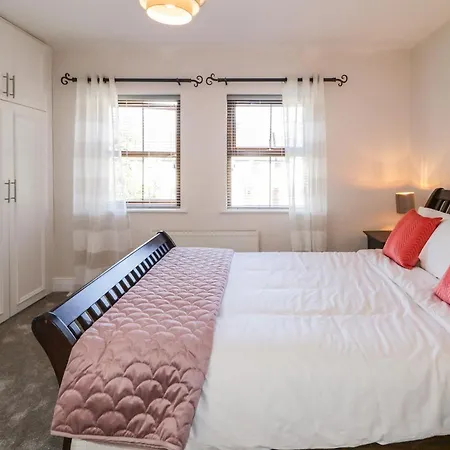 Owen Tucker View House *