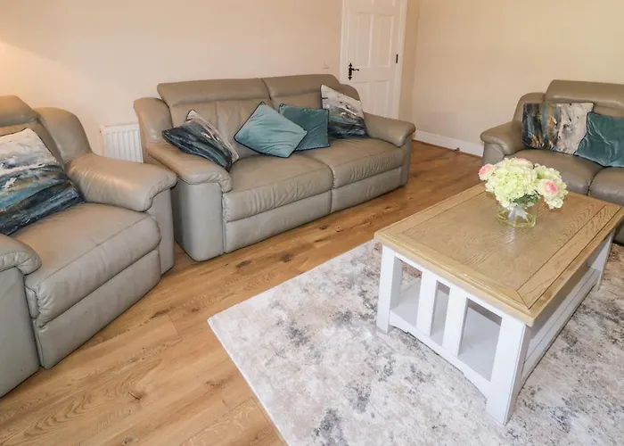 Owen Tucker View House